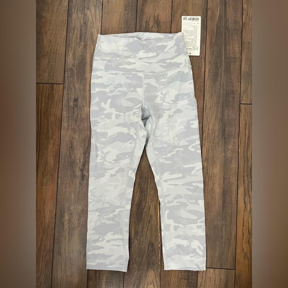 Lululemon Wunder Under Crop Leggings Size 6 NWT